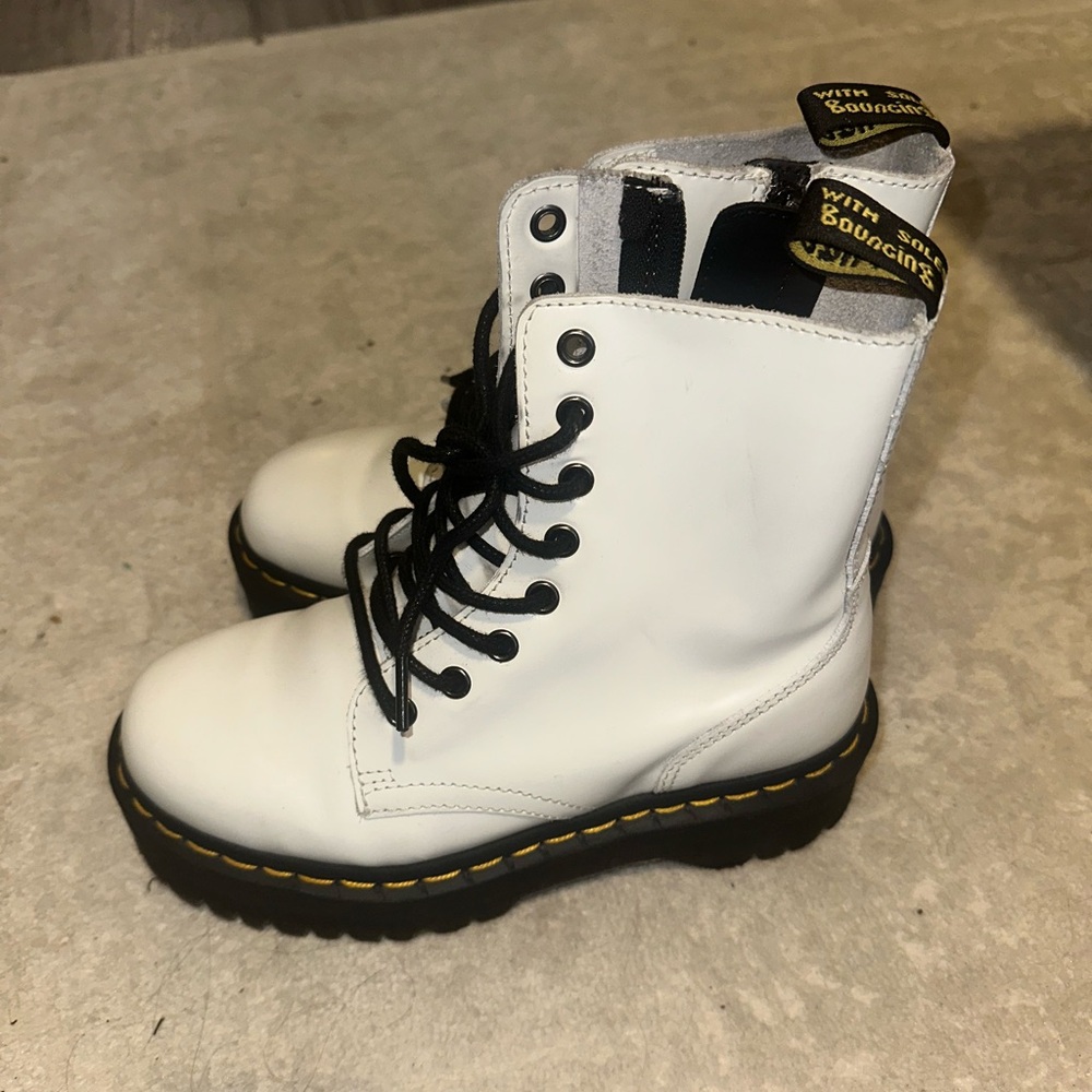PERFECT condition Dr Martens Jadon platform boots in white